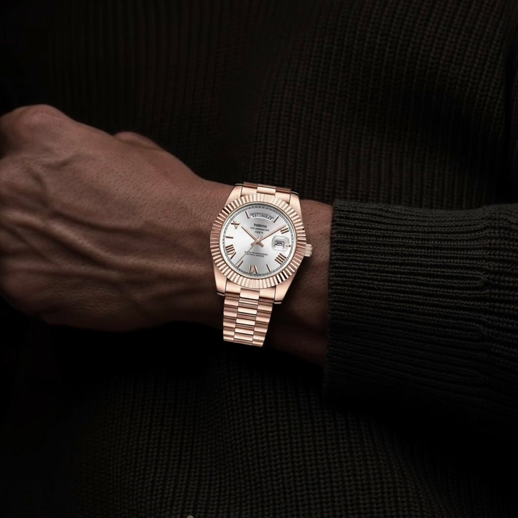 SUBLINER 39MM DATE NIGHT - Montre à Quartz pour Homme Style Luxe